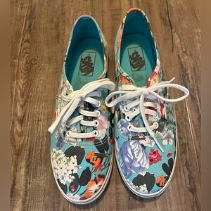 Vans women’s 9